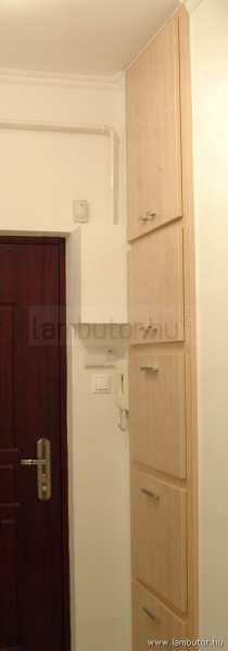 Előszobai polcos és cipőtárolós szekrény