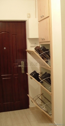 Előszobai polcos és cipőtárolós szekrény