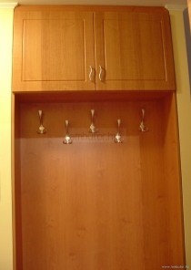 Előszoba beépített bútor