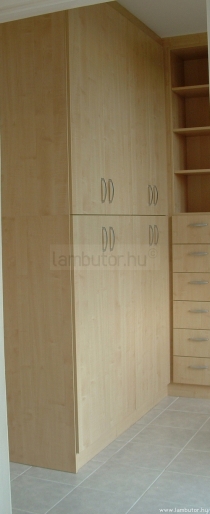 Beépített szekrény 